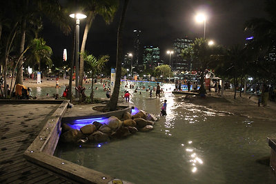 Ingyenes strand a város szivében, este 10-ig életmentőkkel