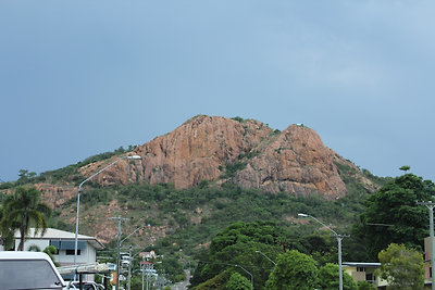 Rózsaszín gránittömb Townsvilleben